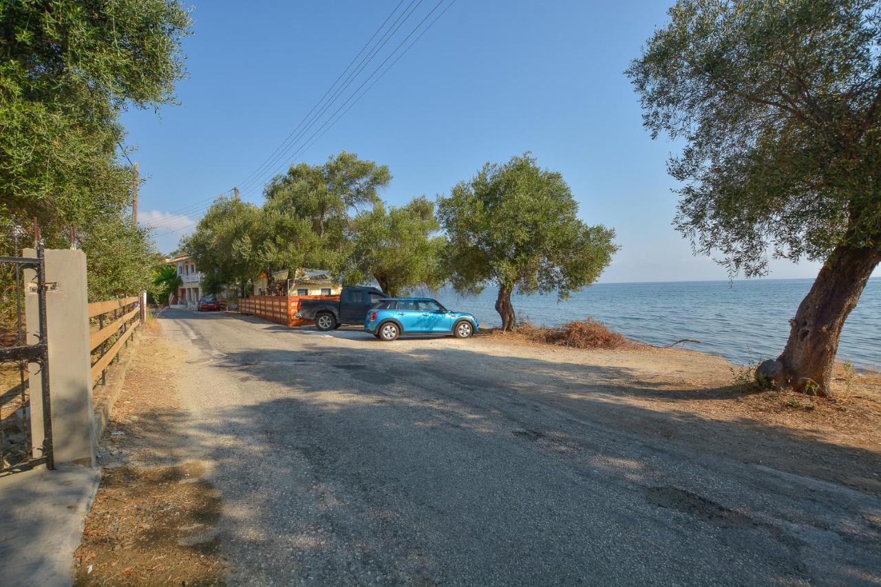 Holiday home Deja Blue Beach House